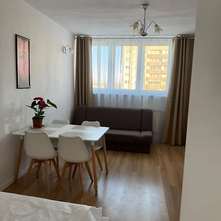 アパート Czerniakowska 42 ワルシャワ