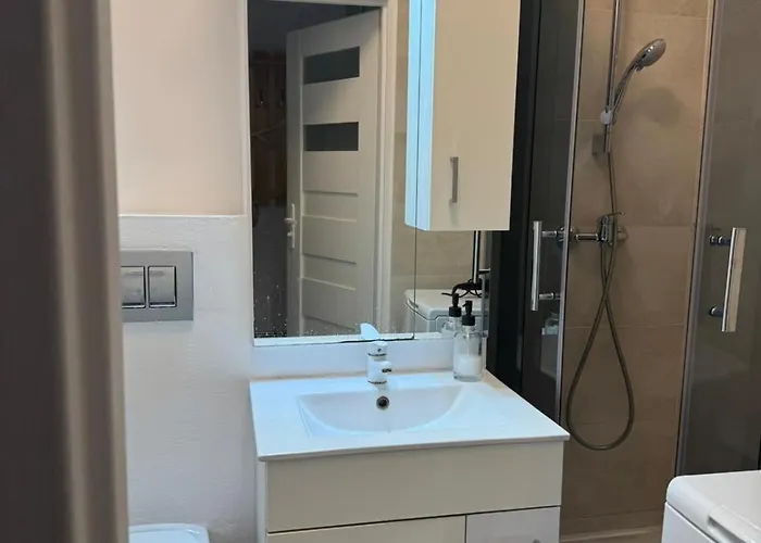 Czerniakowska 42 * Βαρσοβία